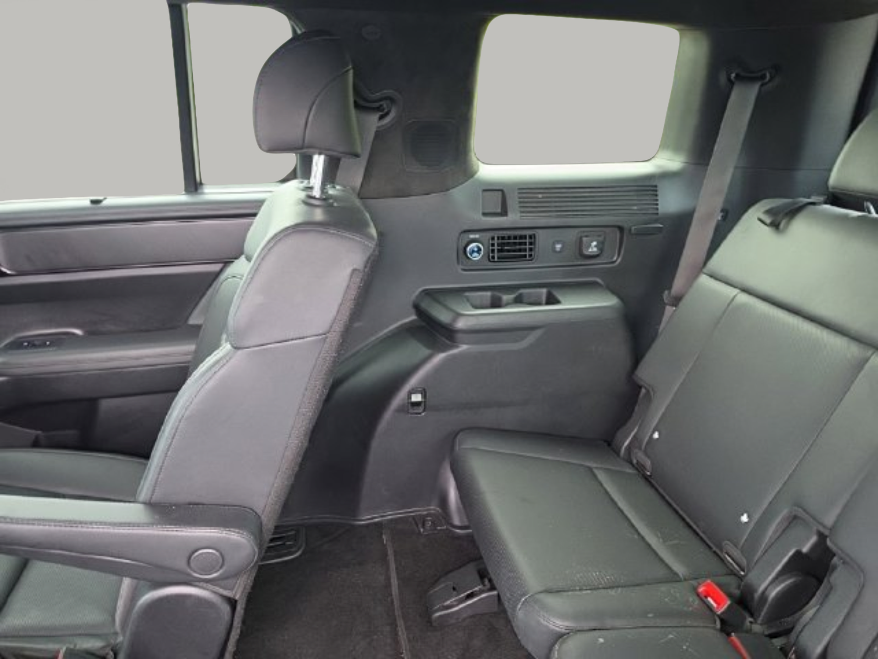 Used 2025 Hyundai Santa Fe Calligraphy FWD image 25