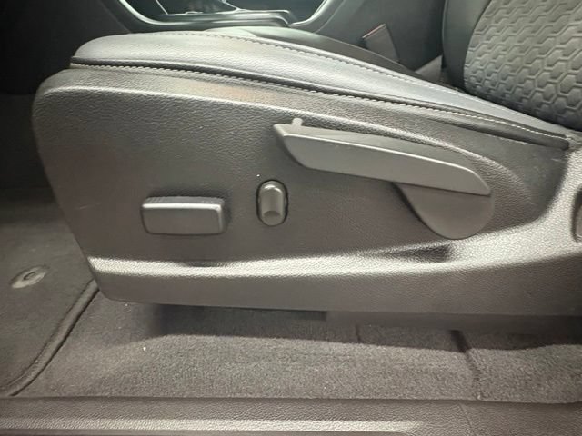 Used 2019 Chevrolet Colorado Z71 AWD/4WD image 16