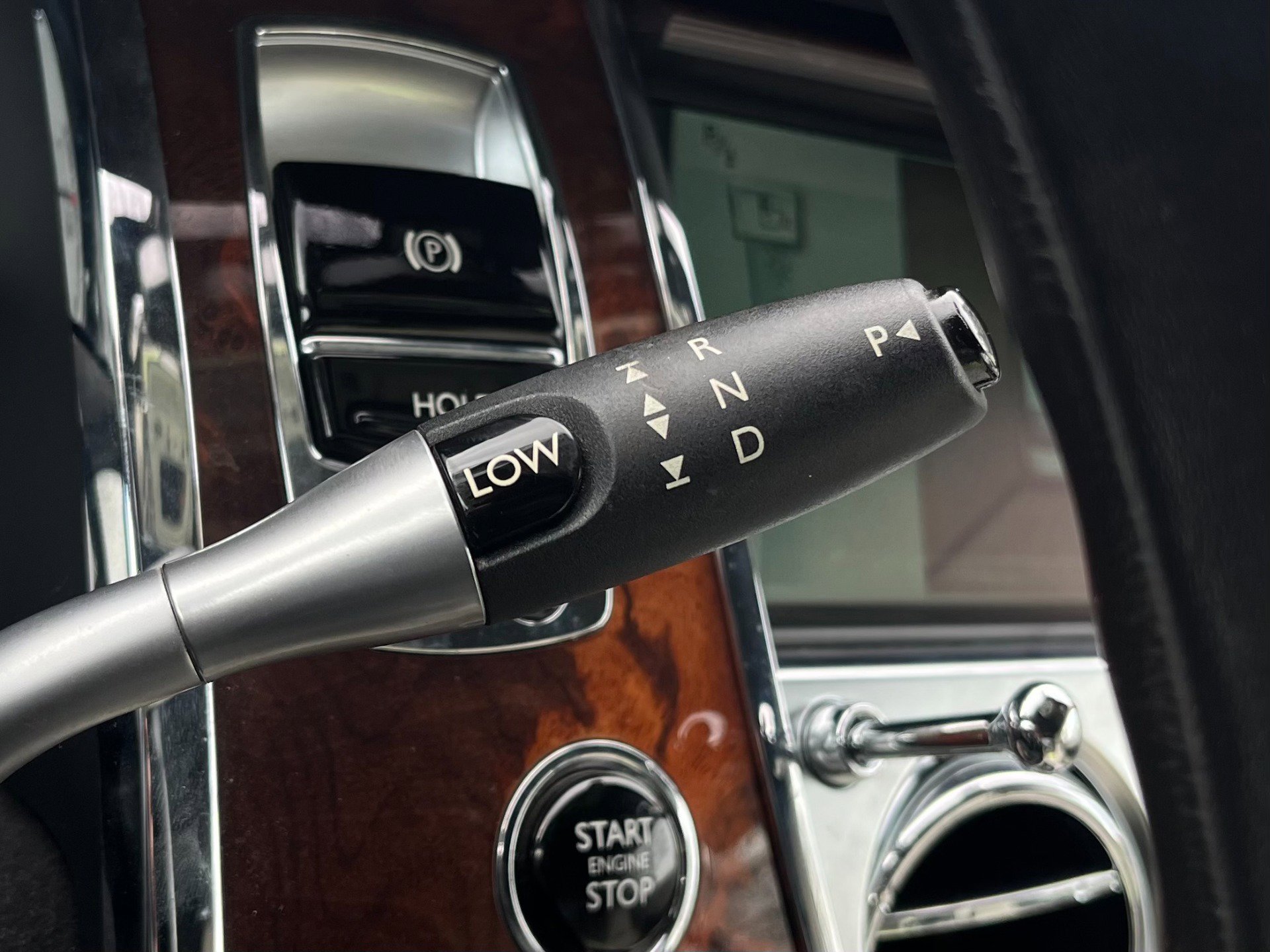 Used 2016 Rolls-Royce Wraith image 38