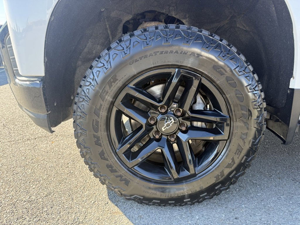 Used 2020 Chevrolet Silverado 1500 LT Trail Boss image 10