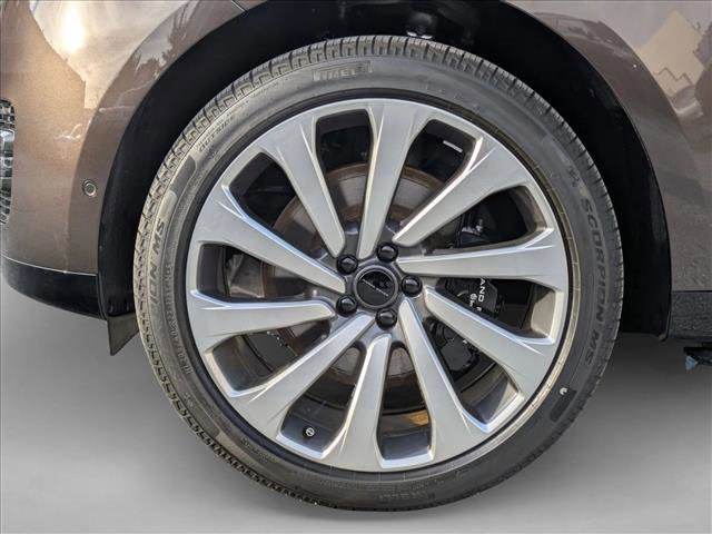 New 2026 Land Rover Range Rover SE image 10