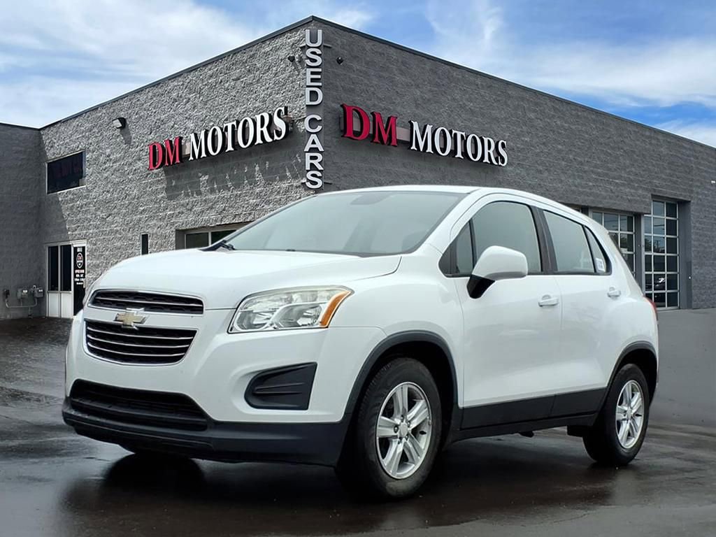 Used 2016 Chevrolet Trax LS w/ LPO, Cargo Package FWD image 1