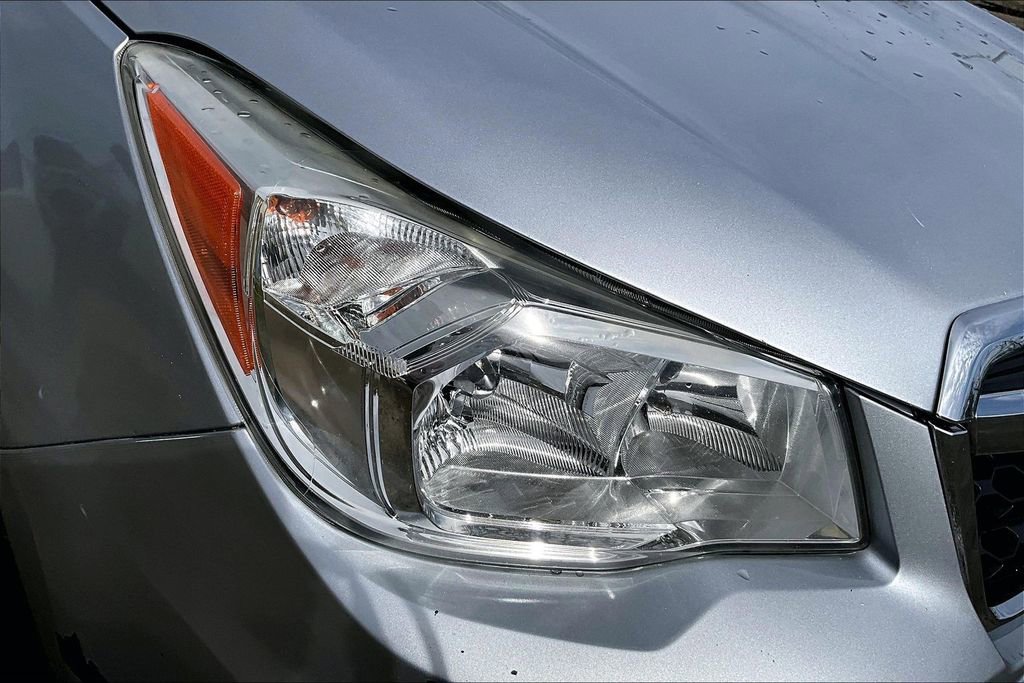 Used 2015 Subaru Forester 2.5i Limited image 27