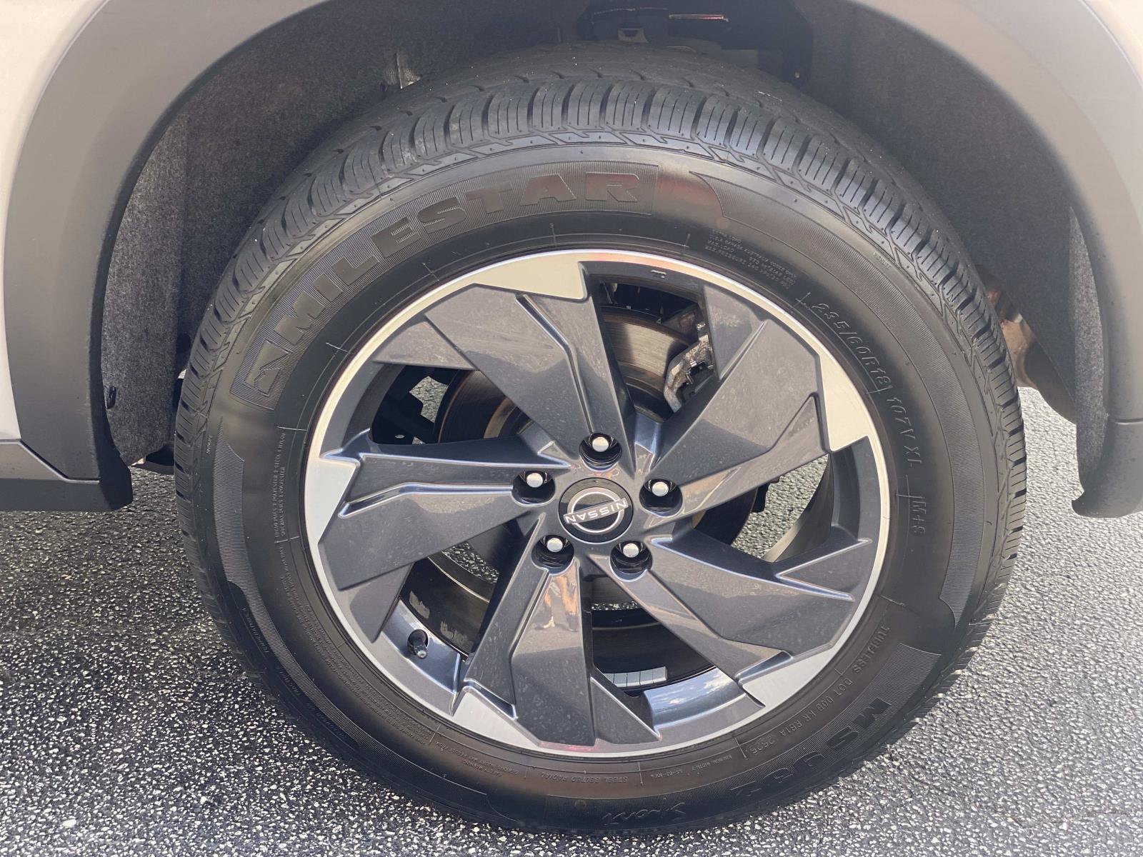 Used 2025 Nissan Rogue SV FWD image 13