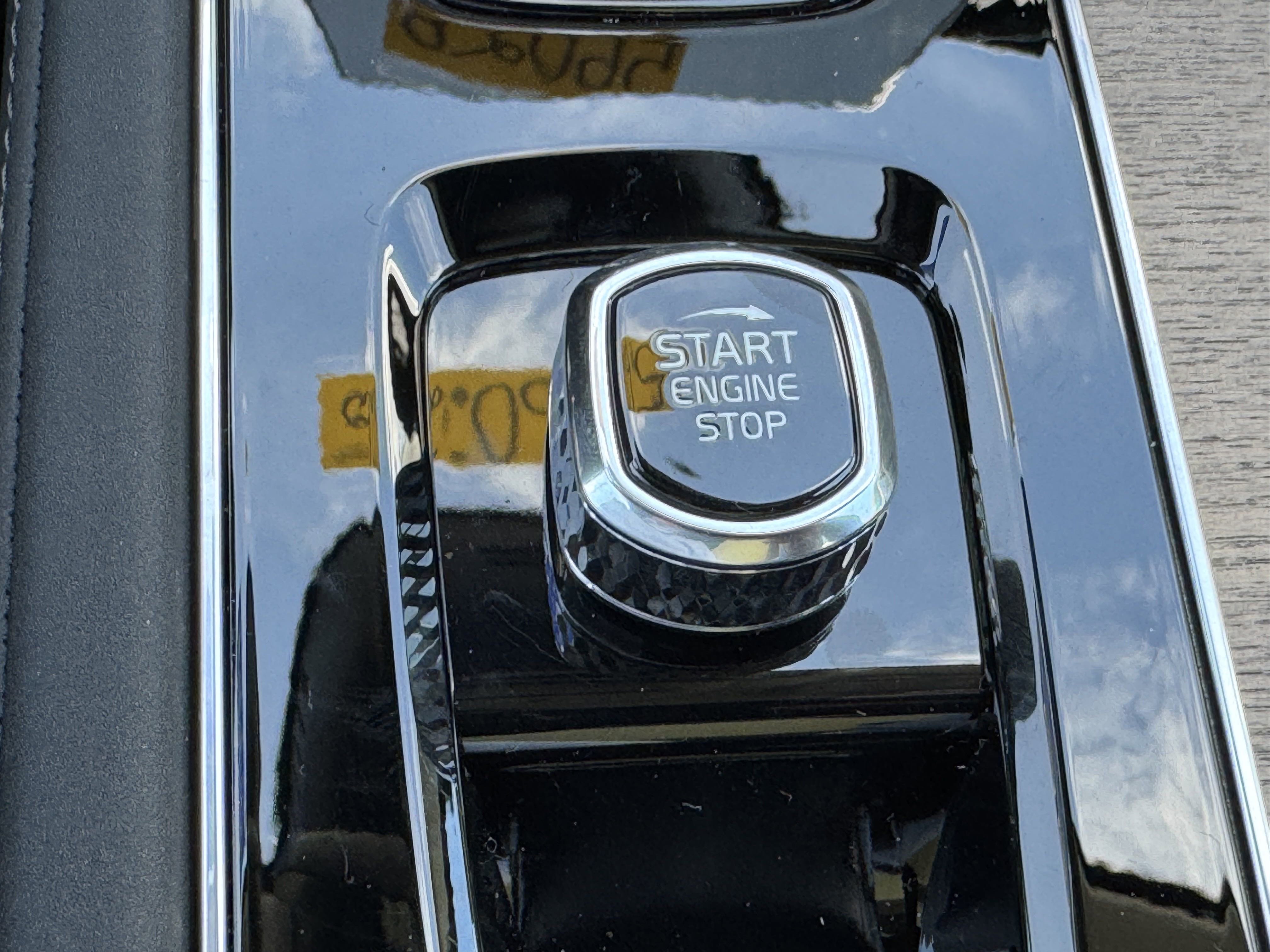 New 2026 Volvo XC90 B6 Core image 24