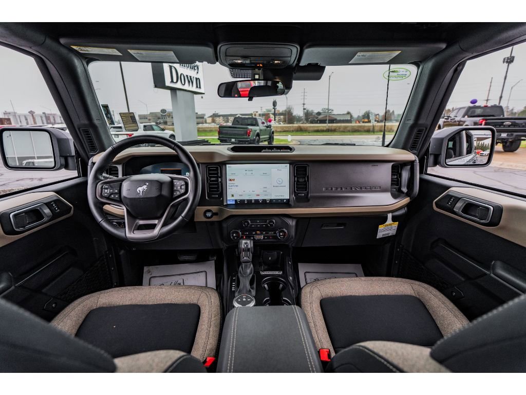 Used 2025 Ford Bronco Big Bend image 9
