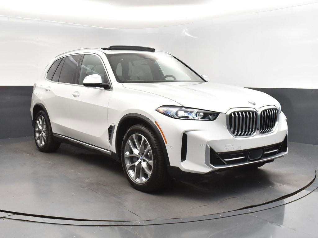 New 2026 BMW X5 xDrive50e image 9