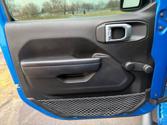 Used 2021 Jeep Gladiator Sport image 15