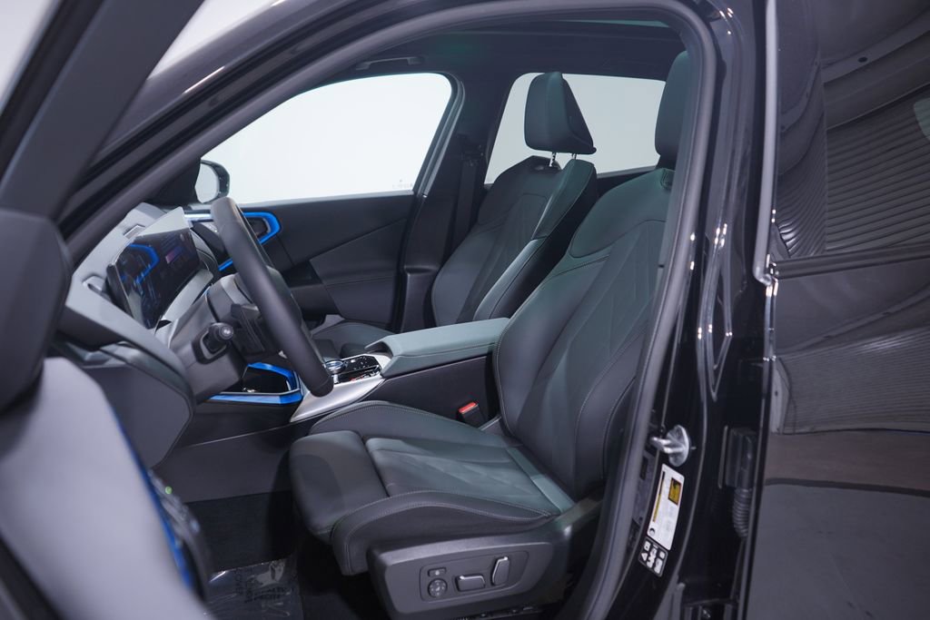 Used 2025 BMW X3 xDrive30i w/ M Sport Package image 7