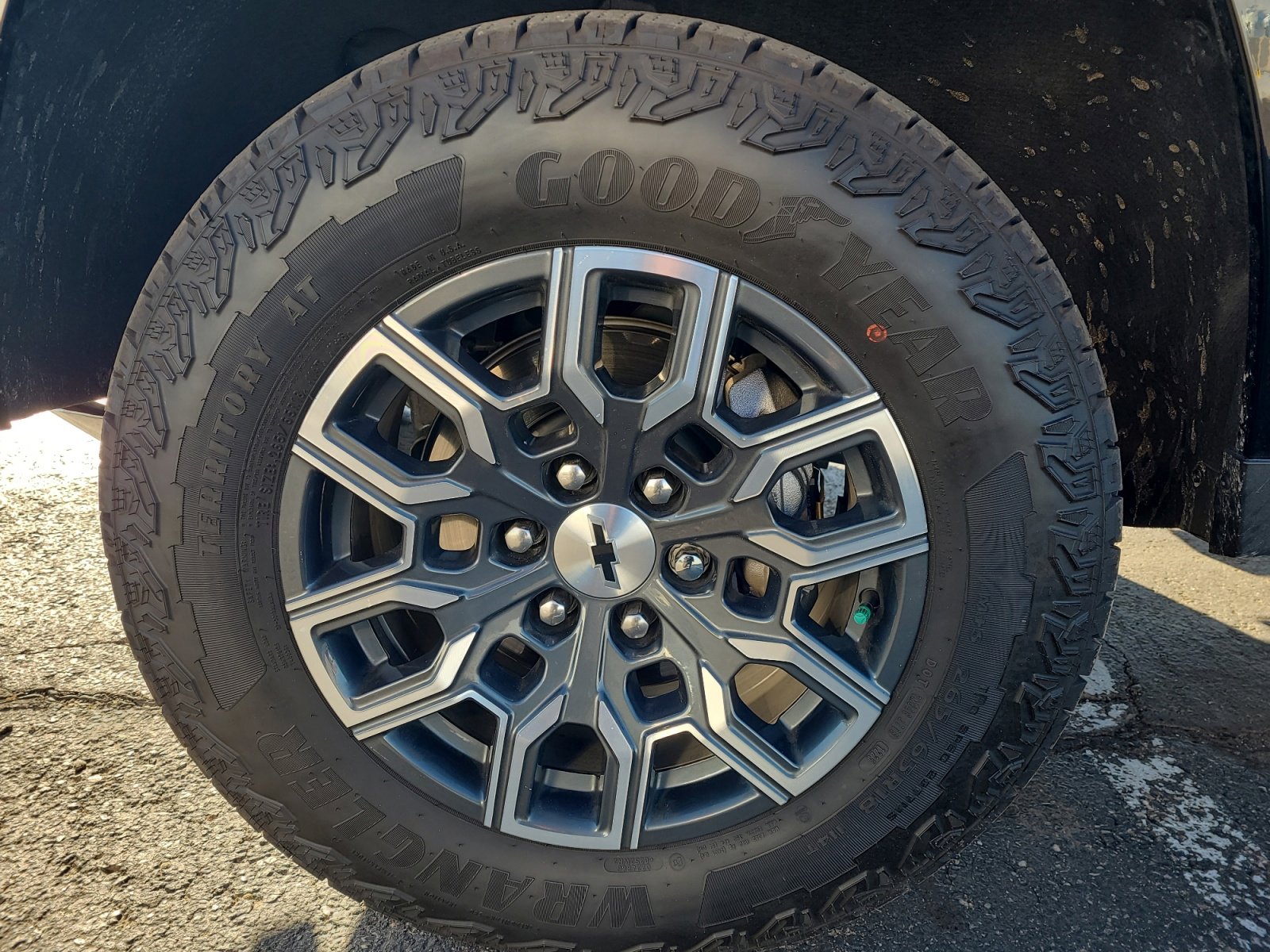 Used 2025 Chevrolet Colorado Z71 w/ Z71 Convenience Package 2 image 11