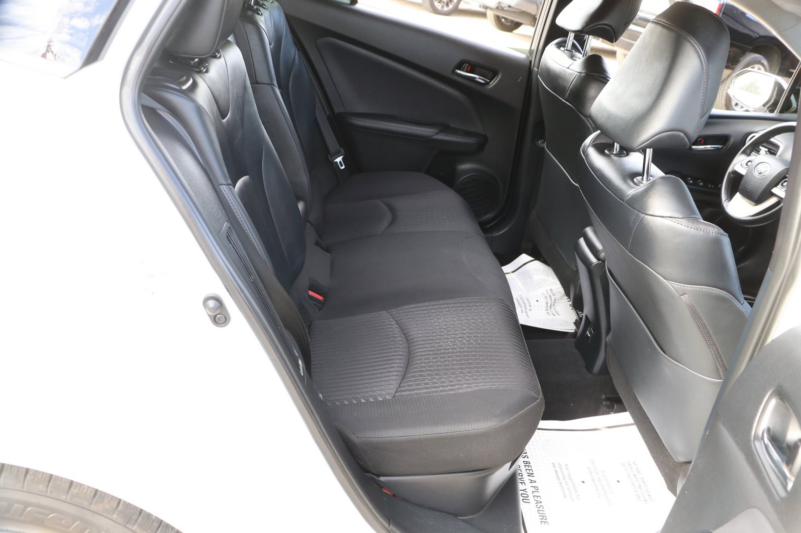 Used 2017 Toyota Prius Prime FWD image 30