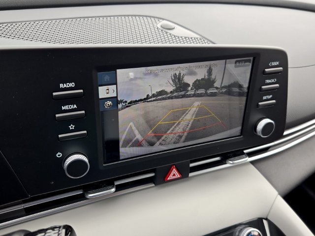 New 2026 Hyundai Elantra SEL Sport FWD image 10