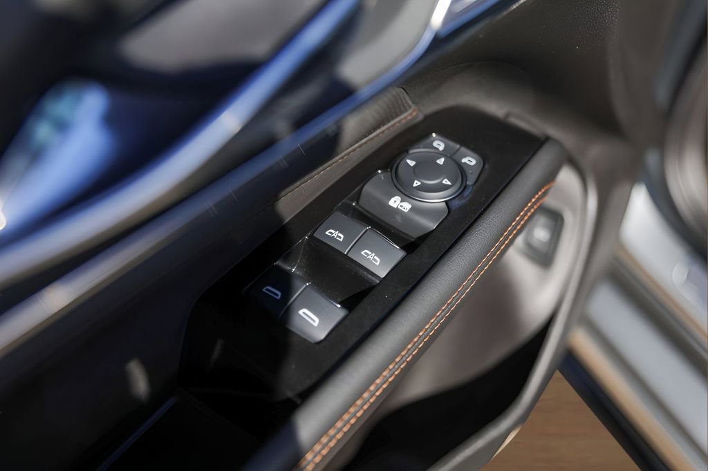 Certified 2025 Cadillac CT4 V image 23