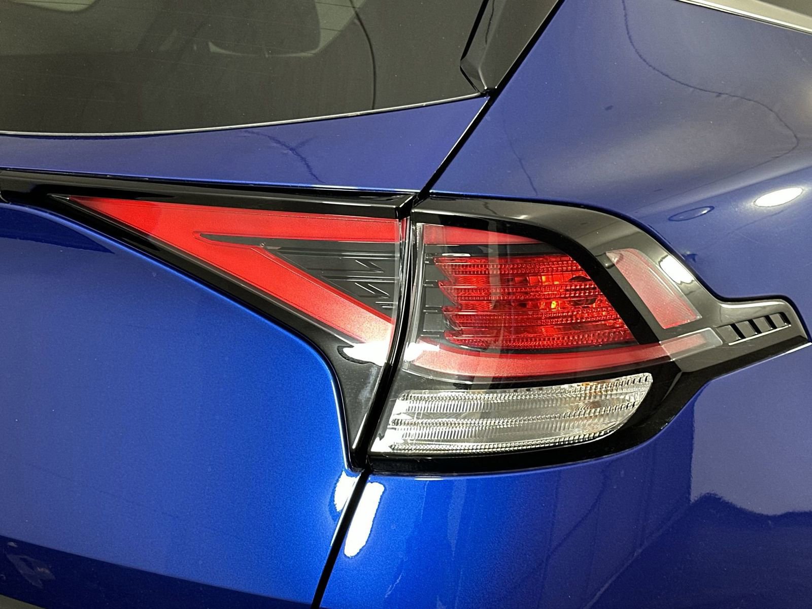 Used 2025 Kia Sportage EX w/ Premium Package image 30