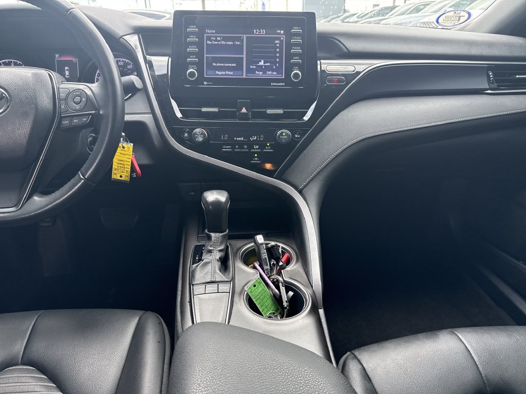 Used 2023 Toyota Camry SE FWD image 15