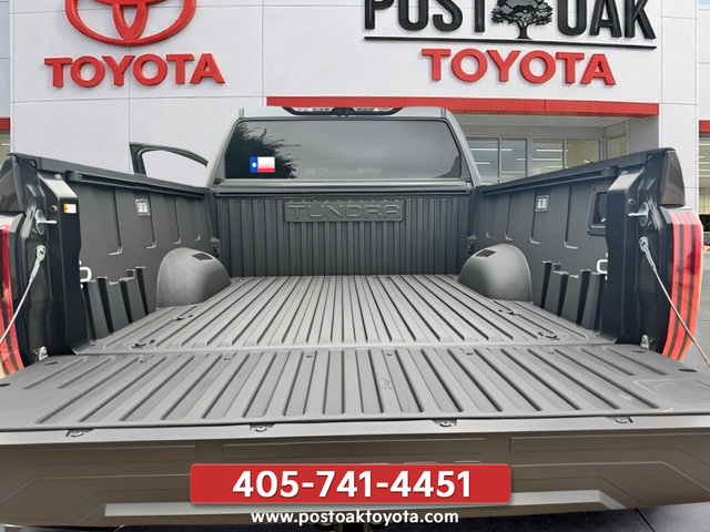 Used 2025 Toyota Tundra Limited AWD/4WD image 14