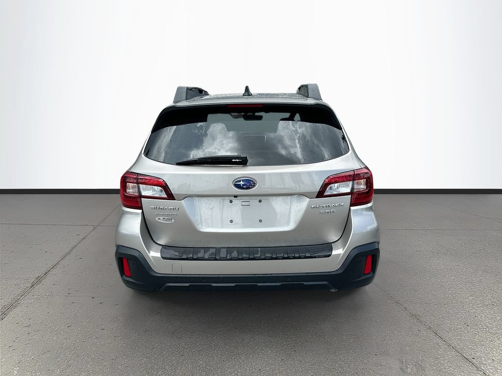 Used 2018 Subaru Outback 3.6R Limited AWD/4WD image 6