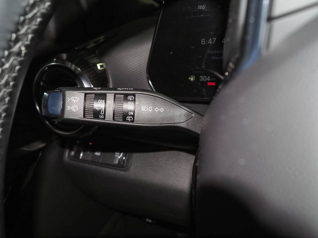 Used 2025 Chevrolet Equinox LT image 26