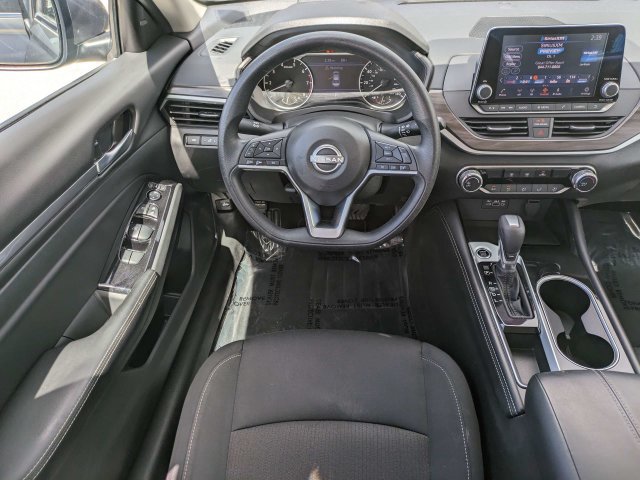 Used 2023 Nissan Altima 2.5 SV FWD image 15
