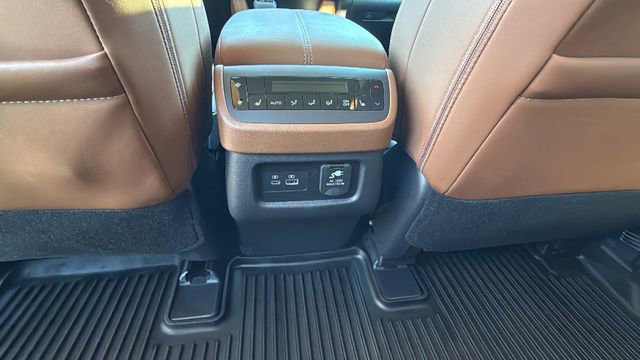 Used 2025 Nissan Pathfinder Platinum w/ Cargo Package image 25