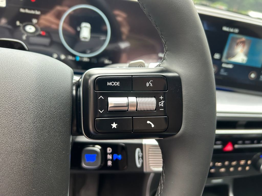 New 2026 Hyundai Ioniq 9 SEL image 18