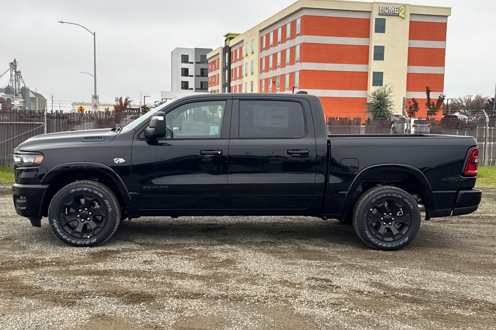 New 2026 RAM 1500 4x4 Crew Cab image 6