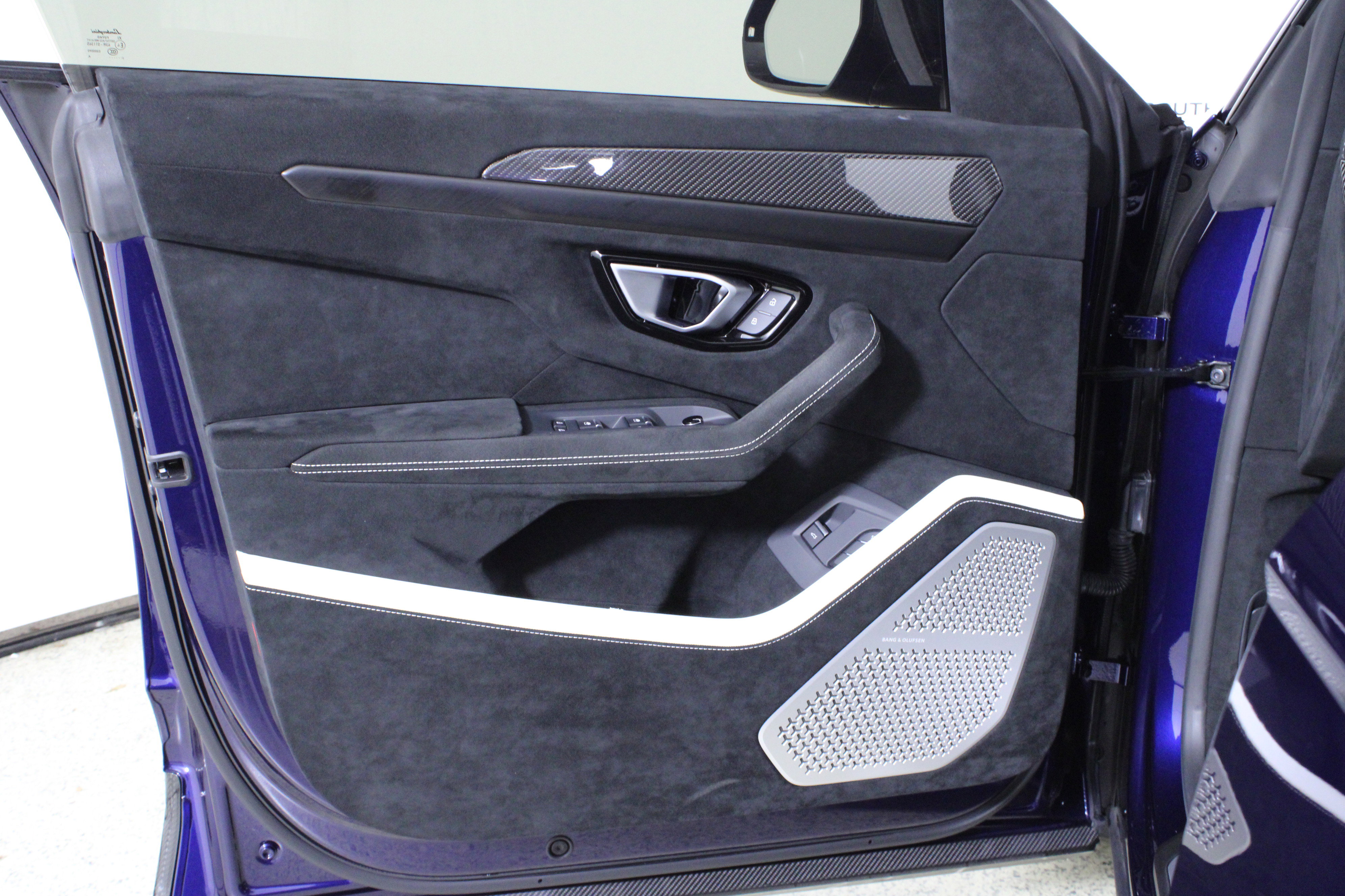 Used 2024 Lamborghini Urus Performante image 30