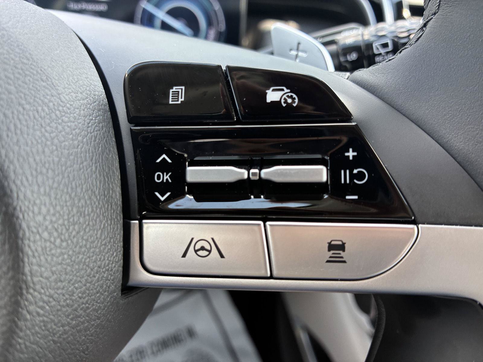 Used 2024 Hyundai Tucson Limited AWD/4WD image 27