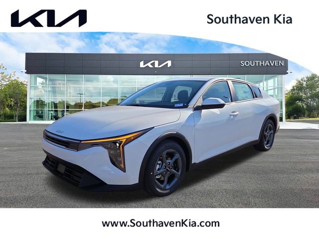 New 2026 Kia K4 LXS image 1