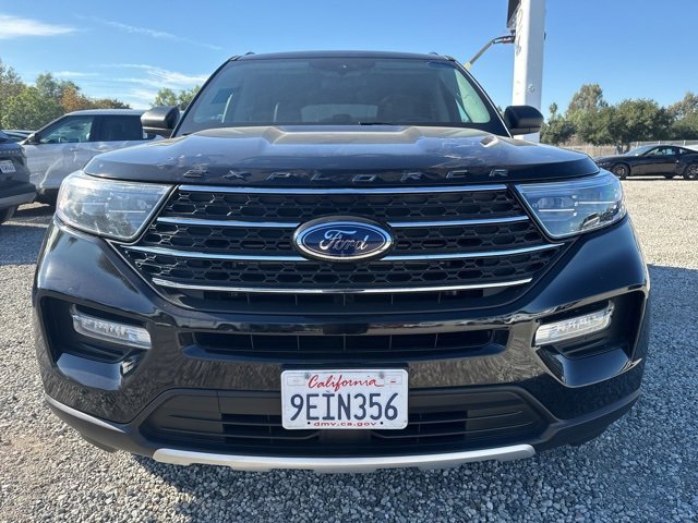 Used 2022 Ford Explorer XLT w/ Equipment Group 202A image 5