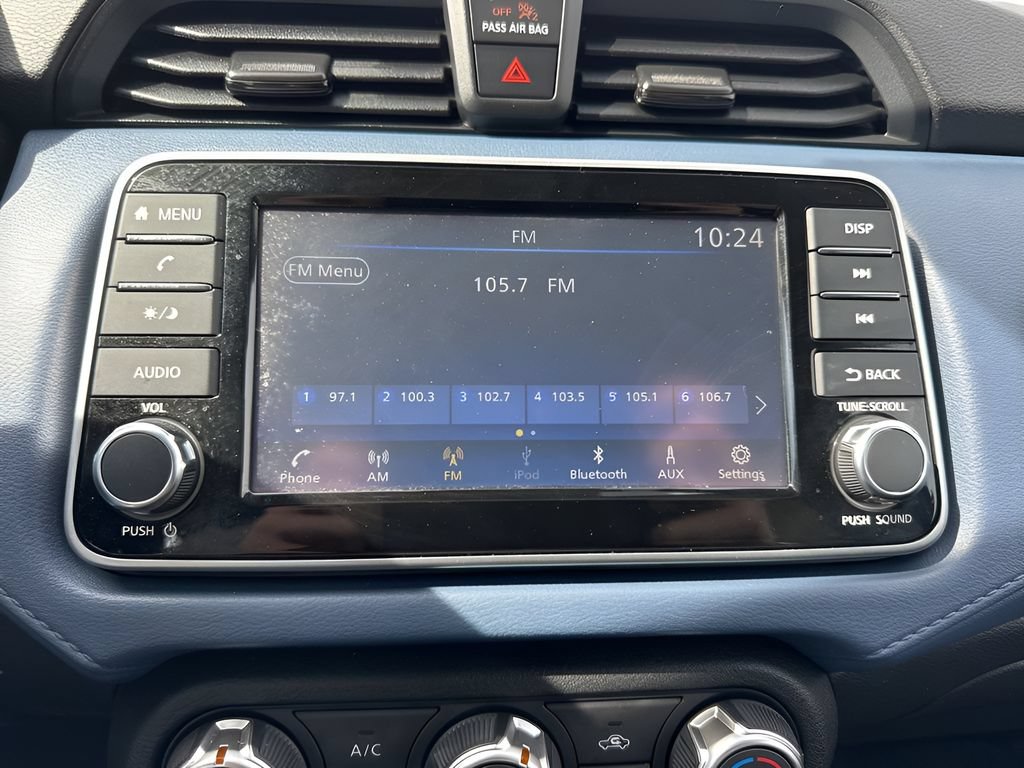 Used 2025 Nissan Versa SV FWD image 16