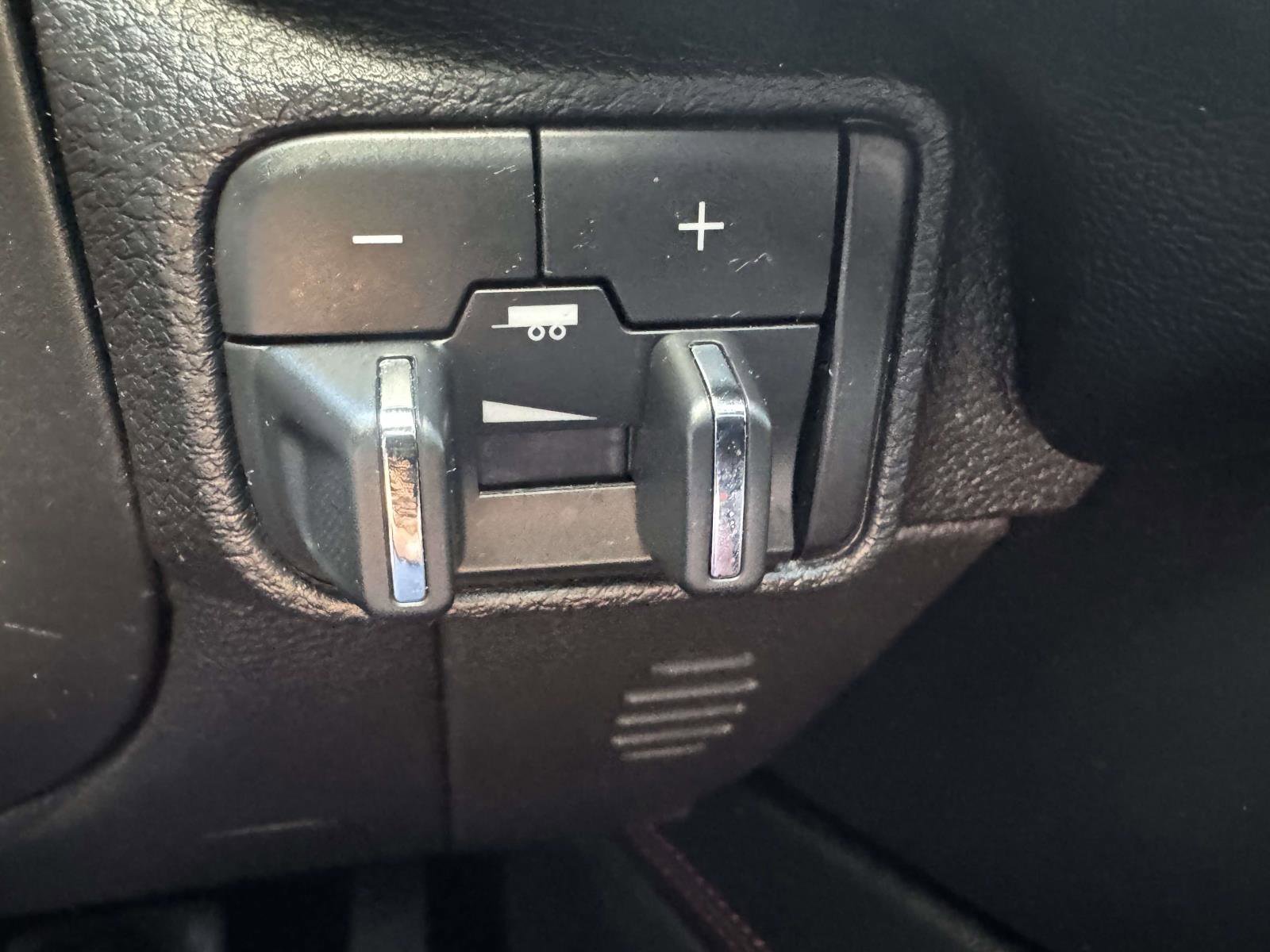 Used 2023 Dodge Durango R/T image 32