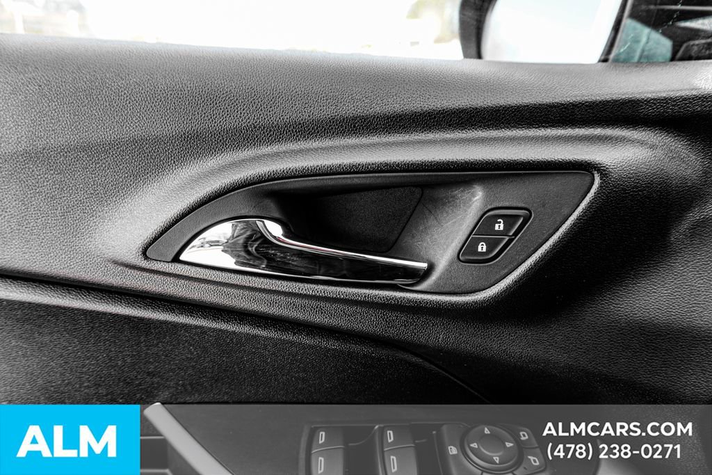 Used 2025 Chevrolet Trax LS image 48