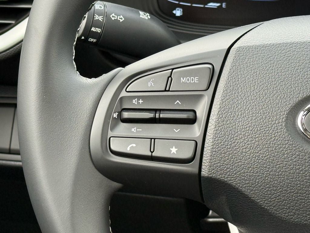 New 2026 Hyundai Venue SEL FWD image 18