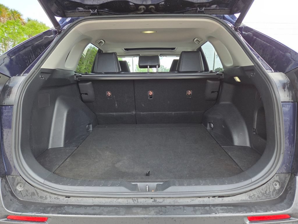 Used 2022 Toyota RAV4 XLE Premium FWD image 20