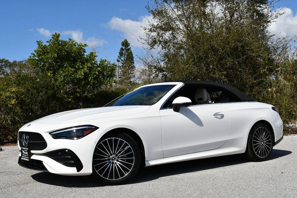 Used 2025 Mercedes-Benz CLE 300 4MATIC Cabriolet image 28