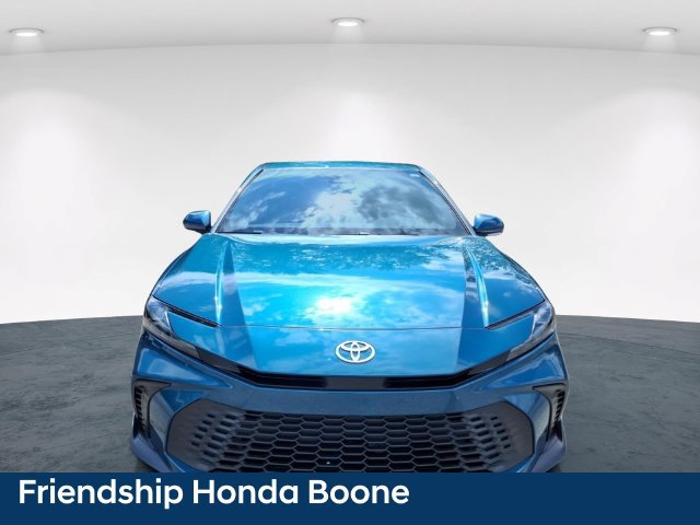 Used 2026 Toyota Camry SE w/ Convenience Package FWD image 4