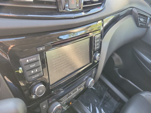 Used 2022 Nissan Rogue Sport SL w/ Premium Package FWD image 29