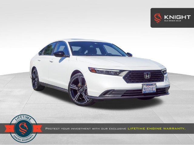 Used 2025 Honda Accord Sport image 1