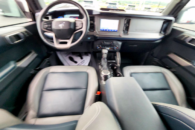 Used 2023 Ford Bronco Outer Banks AWD/4WD image 8