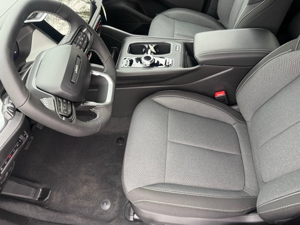 New 2026 Jeep Cherokee Laredo AWD/4WD image 15