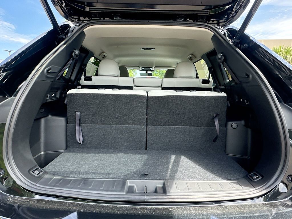 Used 2025 Mitsubishi Outlander SE image 28