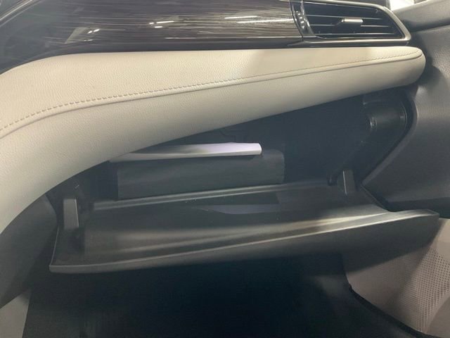 Used 2020 Toyota Camry LE w/ Carpet Mat Package image 32