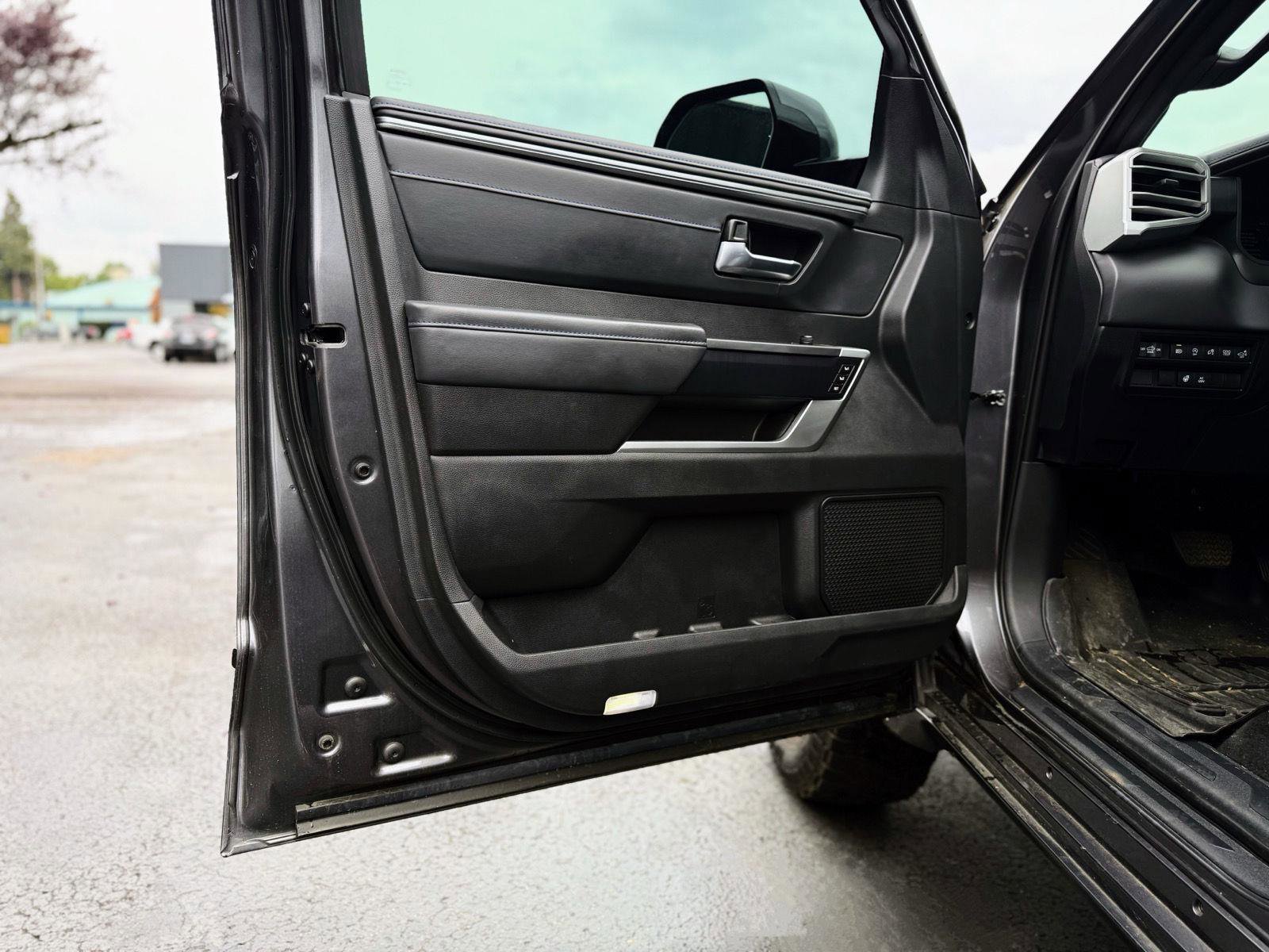 Used 2024 Toyota Tundra Platinum image 10