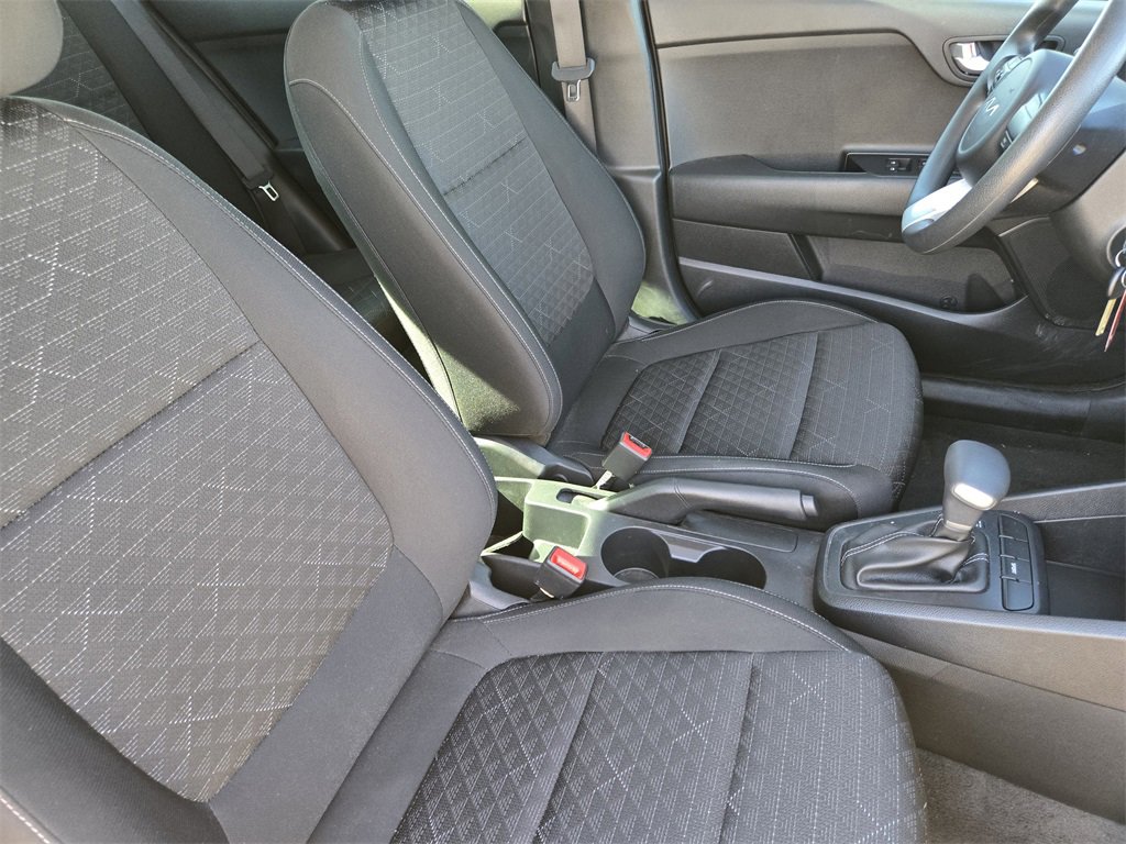 Used 2022 Kia Rio LX image 19