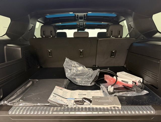 Used 2024 GMC Hummer EV 3X w/ Extreme Off-Road Package image 12