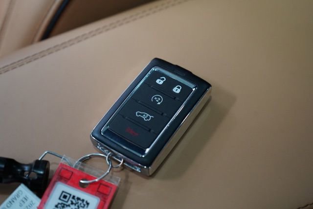 Used 2025 Jeep Grand Cherokee Summit w/ Obsidian Package image 36