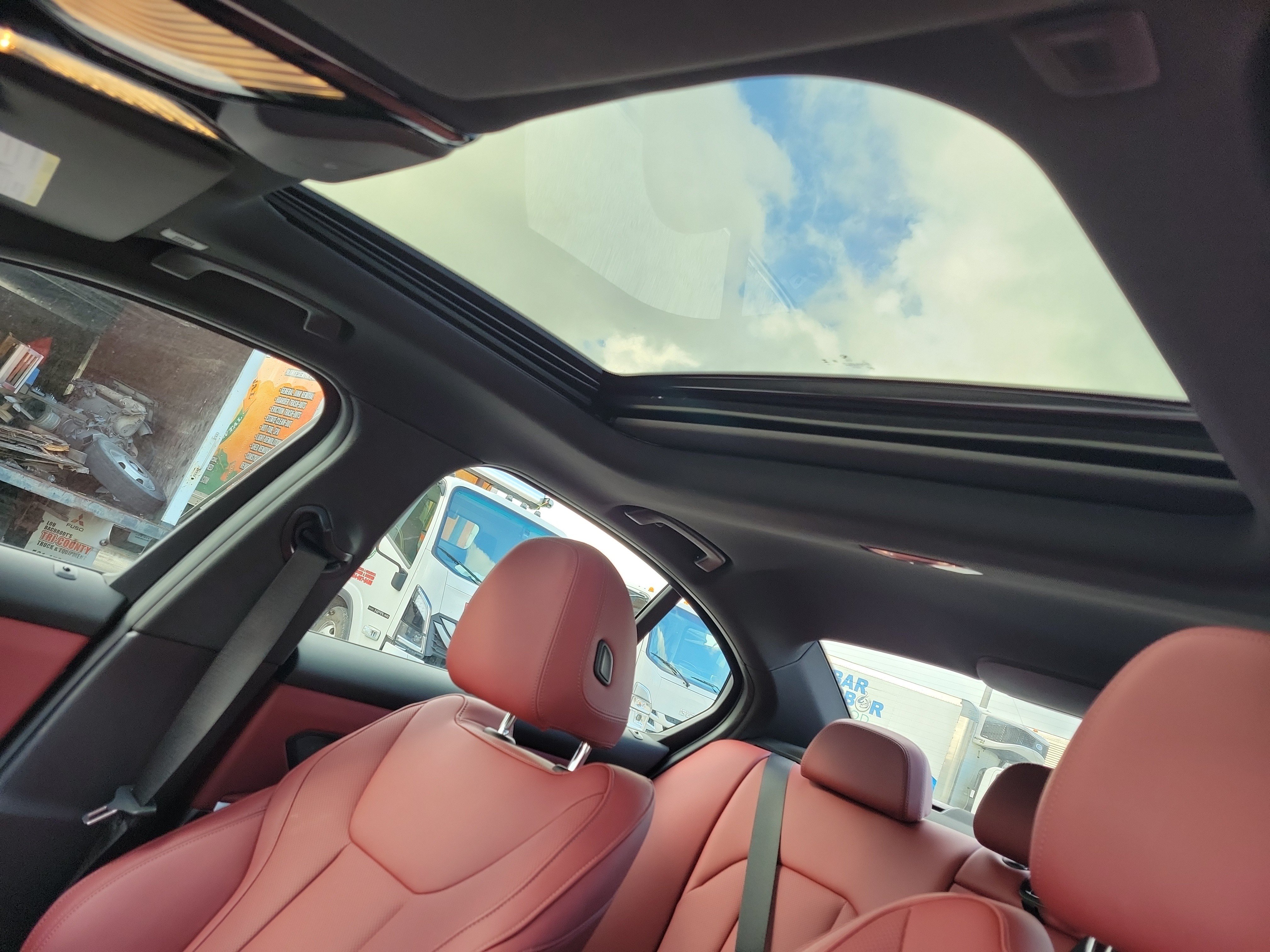 Used 2024 BMW M340i w/ Premium Package RWD image 17