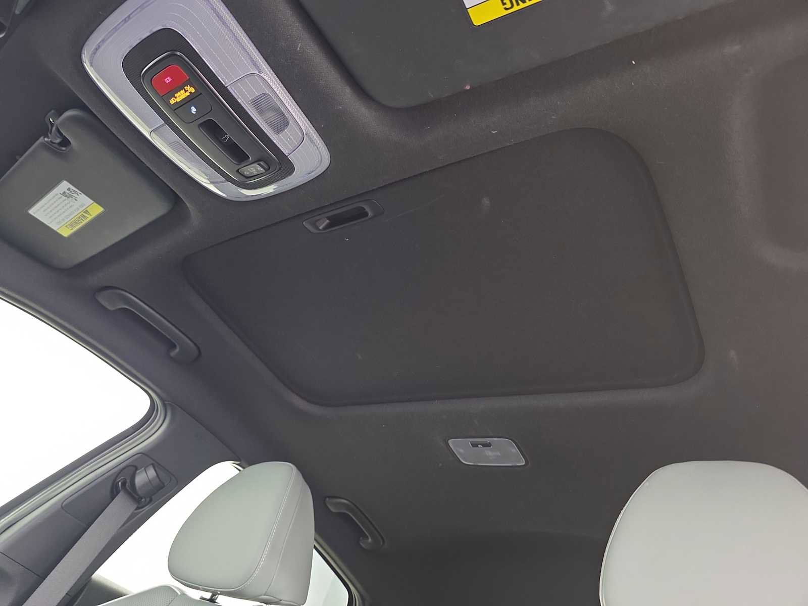 Used 2024 Hyundai Elantra Limited image 27