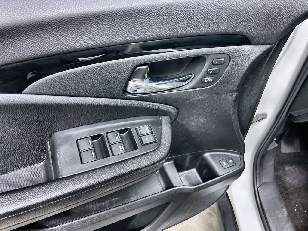 Used 2021 Honda Pilot Touring image 15